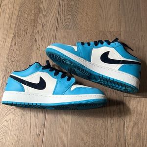 Jordan 1 low unc (gs)